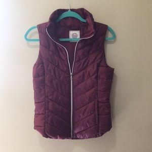 Maroon vest. XS.